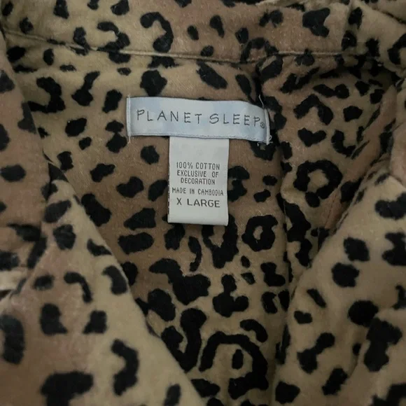 EUC Flannel Leopard Print junior sized Pajama Set - Picture 2 of 9